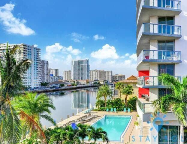 Infinite Views, Amazing Pool, Gym, Near Beach Холандейл Бийч Екстериор снимка