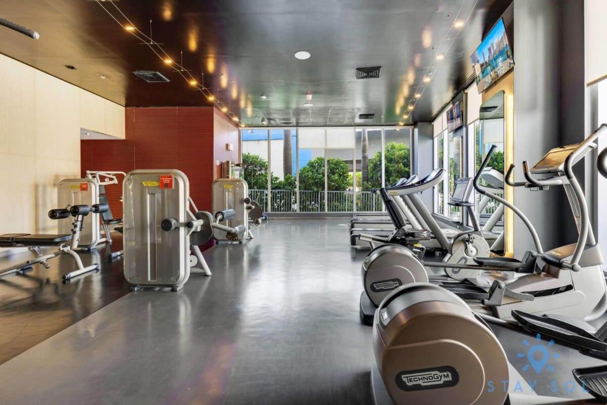 Infinite Views, Amazing Pool, Gym, Near Beach Холандейл Бийч Екстериор снимка