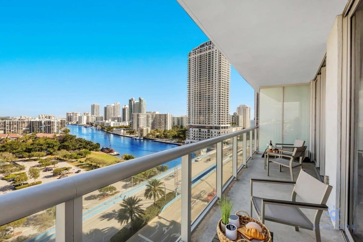 Infinite Views, Amazing Pool, Gym, Near Beach Холандейл Бийч Екстериор снимка
