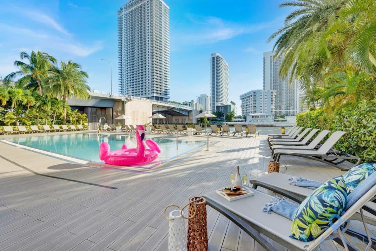 Infinite Views, Amazing Pool, Gym, Near Beach Холандейл Бийч Екстериор снимка